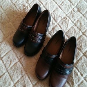 Leather Clogs Like New!!